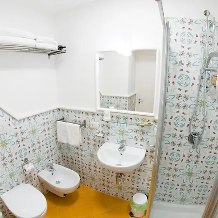 Gasthuis Maison San Paolo 4*